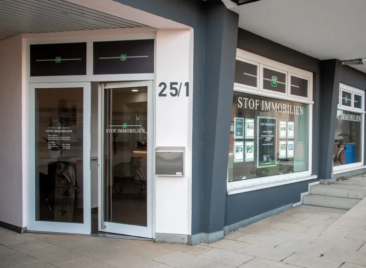 Außenansicht des Stof Immobilien Standorts in Laichingen – Immobilienmakler für Laichingen und den Alb-Donau-Kreis